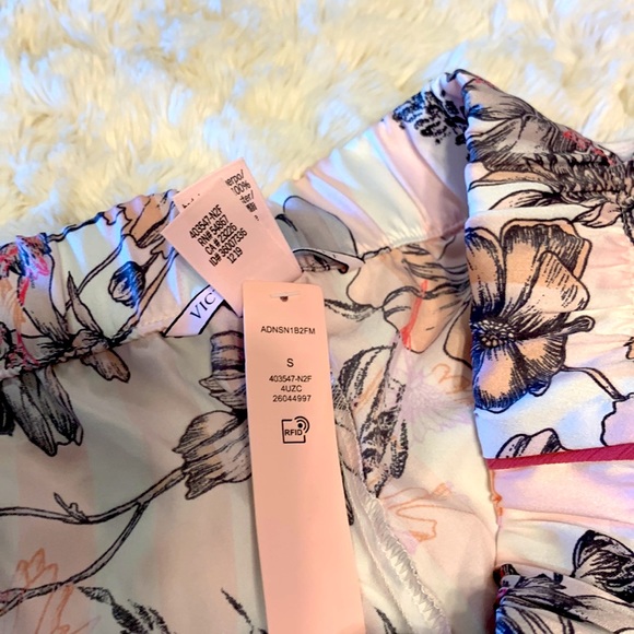 NEW Victorias Secret Silk Luxe Sleep Shorts size Small - Picture 14 of 17